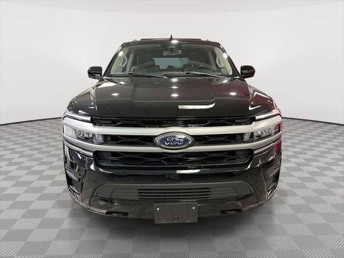 Used 2023 Ford Expedition XLT AWD/4WD image 5