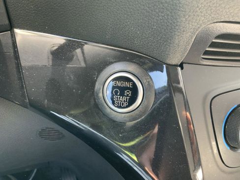 Used 2019 Ford Escape Titanium FWD image 31