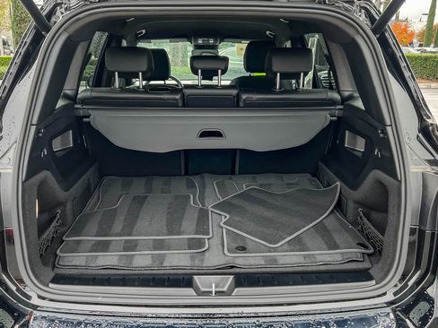 Used 2025 Mercedes-Benz GLB 250 GLB 250 image 28