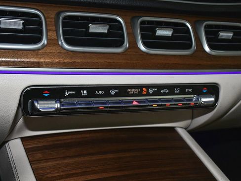 Used 2024 Mercedes-Benz GLE 350 4MATIC image 37