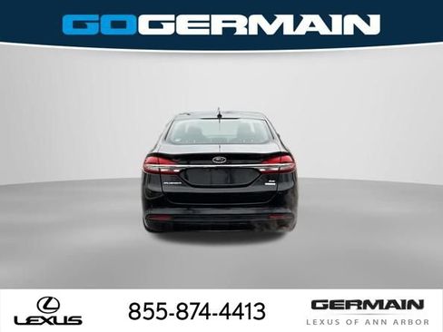 Used 2018 Ford Fusion SE w/ Fusion SE Technology Package image 7