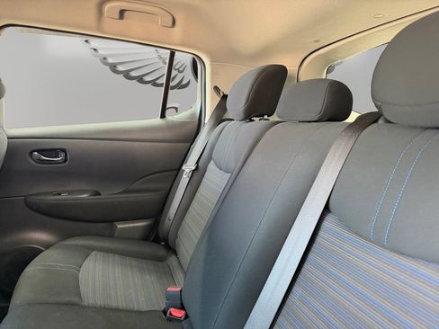 Used 2025 Nissan Leaf S FWD image 13