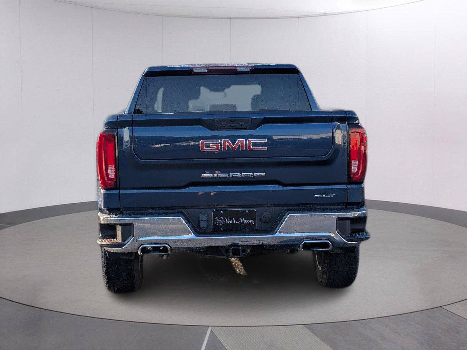 Used 2022 GMC Sierra 1500 SLT AWD/4WD image 4