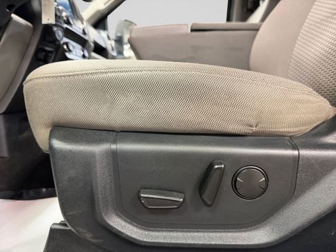 Used 2019 Ford F150 XLT w/ Equipment Group 302A Luxury AWD/4WD image 37