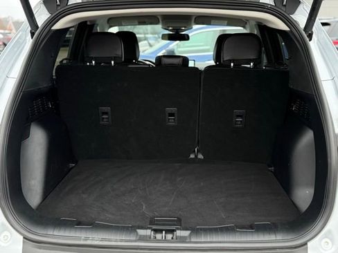 Certified 2025 Ford Escape Platinum image 31