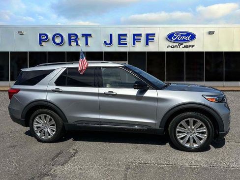 Certified 2023 Ford Explorer Limited w/ Equipment Group 301A AWD/4WD image 4
