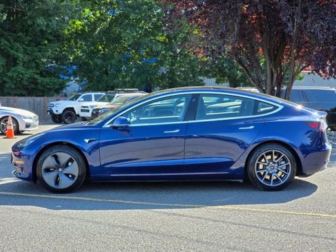 Used 2020 Tesla Model 3 Standard Range Plus image 5