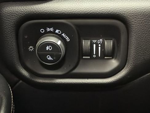 Used 2019 RAM 2500 Laramie AWD/4WD image 31