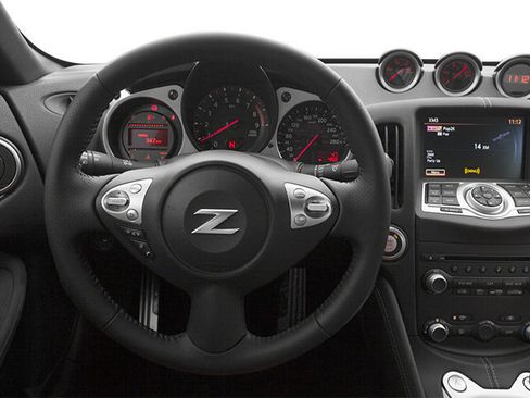 Used 2014 Nissan 370Z Touring w/ Navigation Package image 9