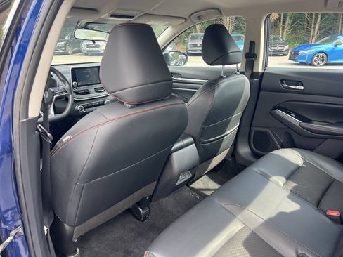 Used 2024 Nissan Altima 2.5 SR FWD image 18