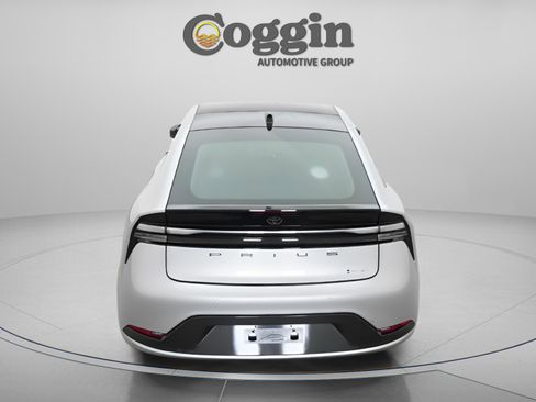 New 2025 Toyota Prius Plug-In Hybrid image 14