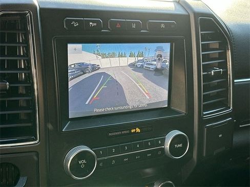 Used 2021 Ford Expedition Limited image 14