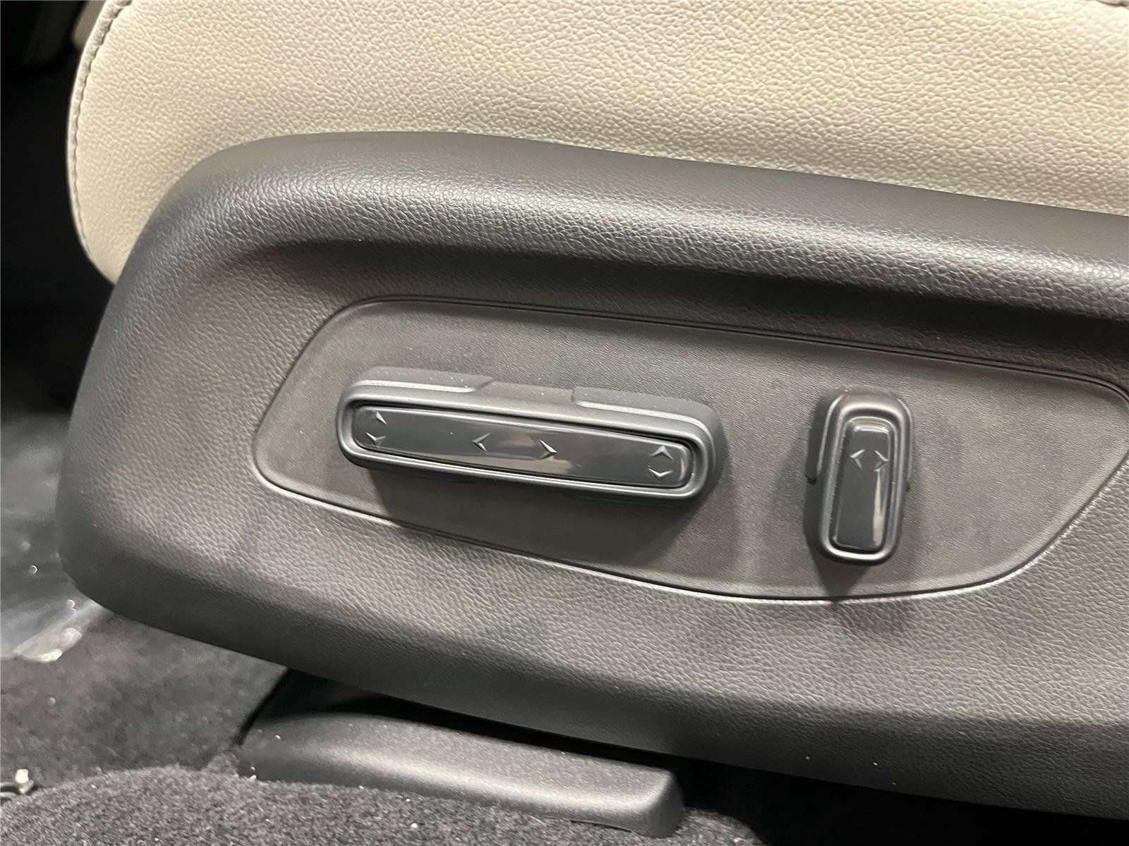 New 2027 Honda HR-V EX-L image 16