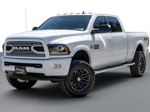 Used 2018 RAM 2500 Laramie w/ Sport Appearance Group AWD/4WD image 5