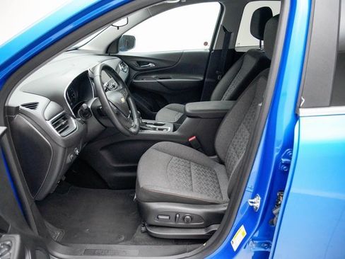 Used 2024 Chevrolet Equinox LT image 24