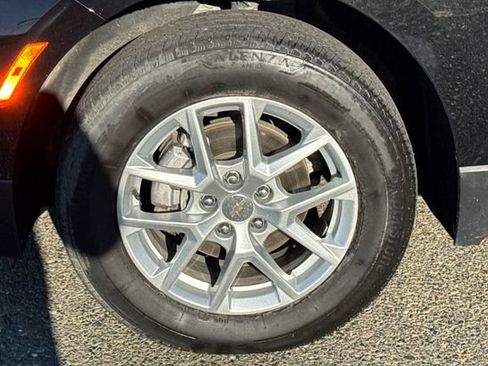 Used 2024 Chevrolet Equinox LT image 45