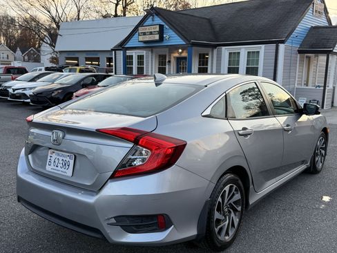 Used 2017 Honda Civic EX image 5