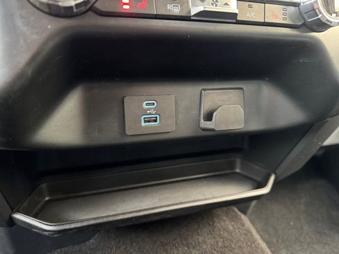 Used 2022 Ford F150 XLT w/ Equipment Group 302A High image 25