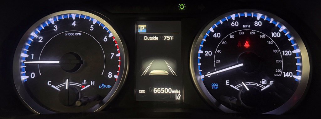Used 2019 Toyota Highlander LE FWD image 17