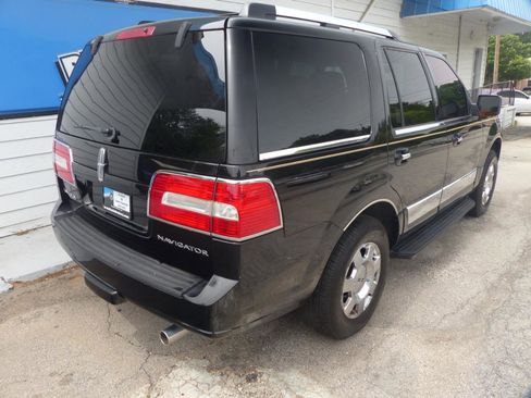 Used 2008 Lincoln Navigator 2WD image 5