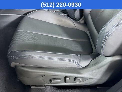 Certified 2025 Subaru Forester Limited image 24