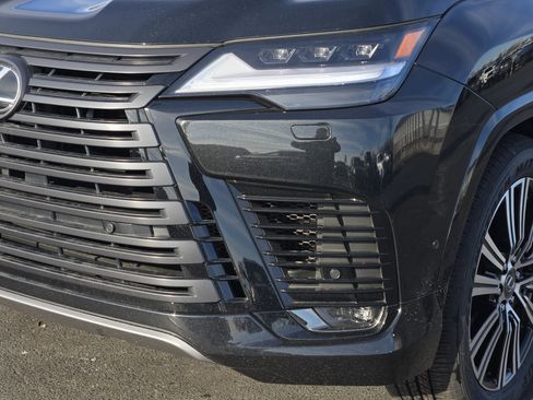 New 2026 Lexus LX 700h Luxury w/ Appearance Package image 6