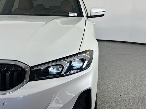 Used 2026 BMW 330i xDrive Sedan w/ Premium Package AWD/4WD image 7