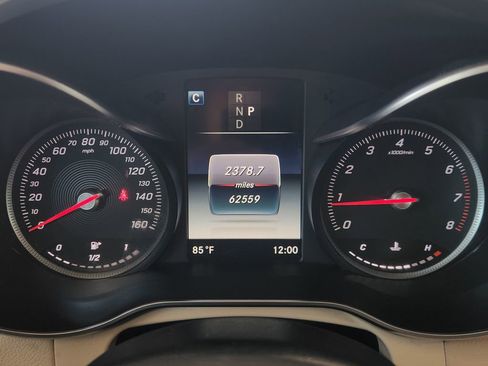 Used 2019 Mercedes-Benz GLC 300 image 15
