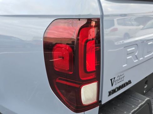 New 2026 Honda Ridgeline Black Edition image 33