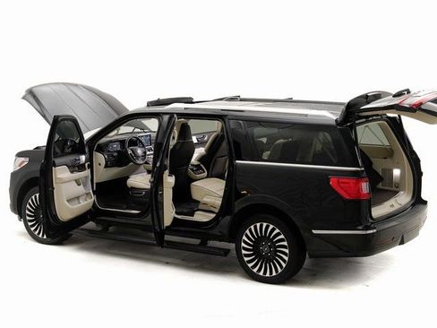 Used 2020 Lincoln Navigator L Black Label image 30