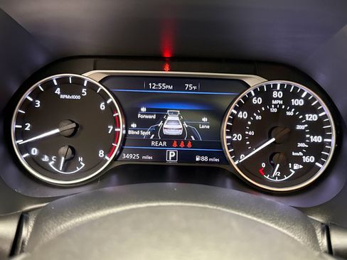 Used 2023 Nissan Sentra SV w/ SV Premium Package FWD image 13
