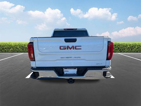 Used 2024 GMC Sierra 1500 SLT image 5