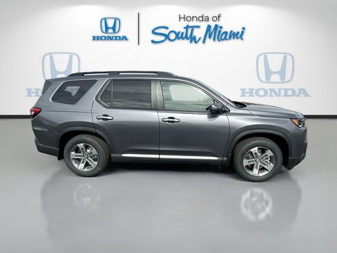 New 2026 Honda Pilot EX-L image 8