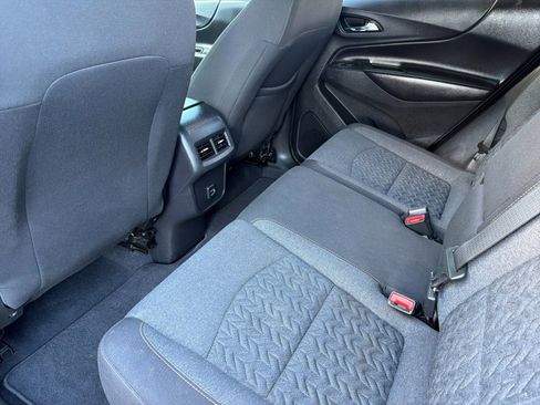 Used 2022 Chevrolet Equinox LT FWD image 11