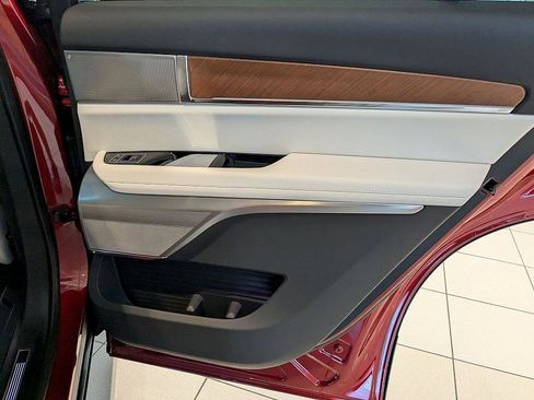 New 2026 Cadillac Vistiq Luxury image 30