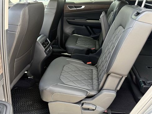 New 2026 Volkswagen Atlas SEL Premium R-Line image 24
