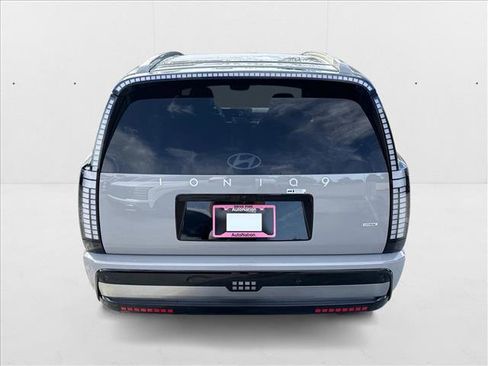 New 2026 Hyundai Ioniq 9 Calligraphy image 8