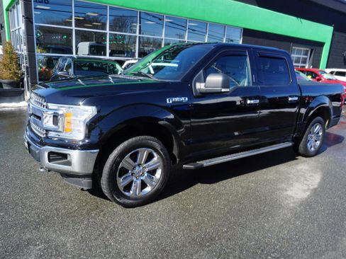 Used 2018 Ford F150 XLT w/ Equipment Group 302A Luxury image 2