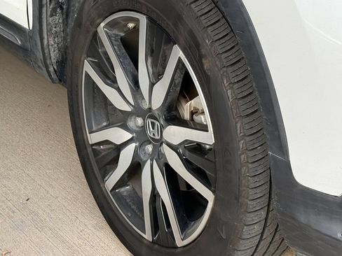Used 2022 Honda Pilot Touring image 5