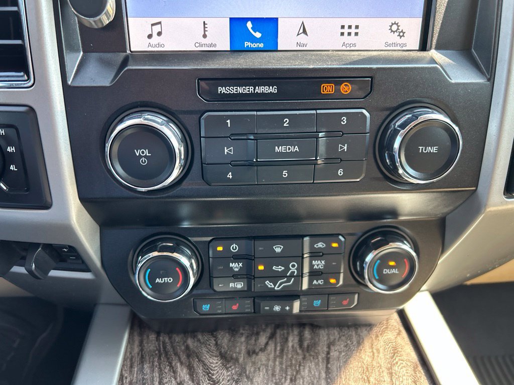 Used 2019 Ford F250 Lariat w/ Lariat Ultimate Package AWD/4WD image 27