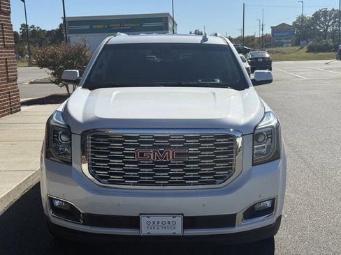 Used 2019 GMC Yukon Denali image 9