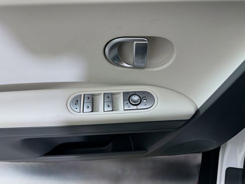 Used 2024 Hyundai Ioniq 5 SEL RWD image 15