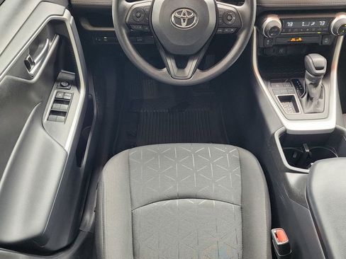 Used 2025 Toyota RAV4 XLE w/ Convenience Package FWD image 11