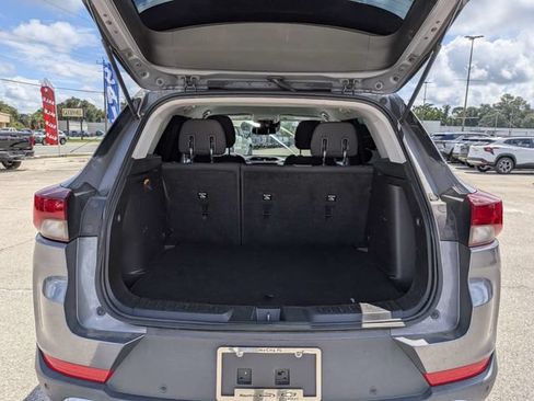 Used 2022 Chevrolet TrailBlazer LT w/ Convenience Package FWD image 13