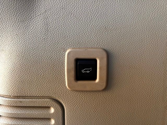 Used 2017 Lincoln Navigator L Select AWD/4WD image 19
