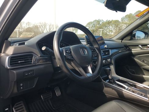 Used 2021 Honda Accord Sport image 15