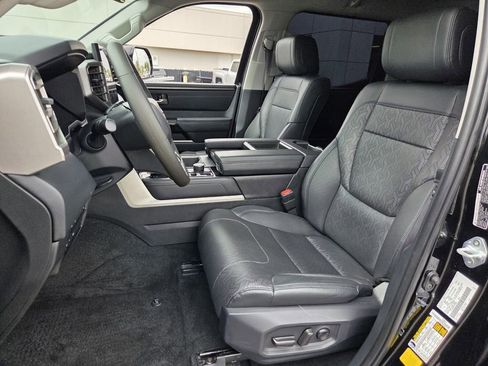 Used 2023 Toyota Tundra Limited AWD/4WD image 9