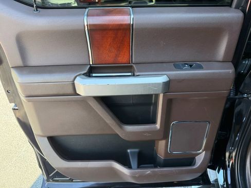 Used 2019 Ford F150 King Ranch w/ Equipment Group 601A Luxury AWD/4WD image 25