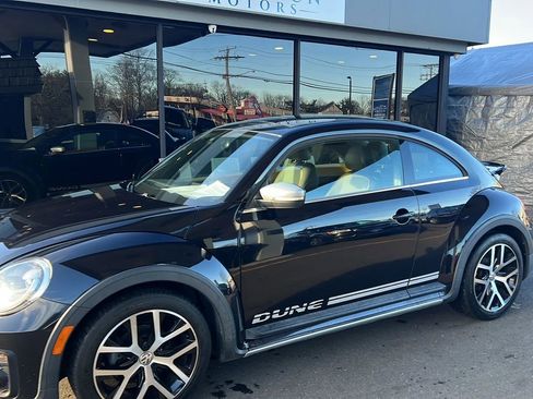 Used 2016 Volkswagen Beetle 1.8T Dune w/ Dune Technology Package image 3