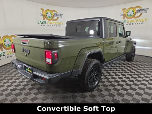 Used 2022 Jeep Gladiator Sport AWD/4WD image 10